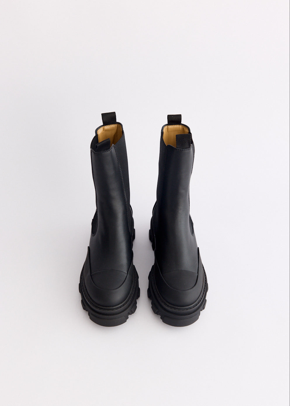 Mid Chelsea Boots