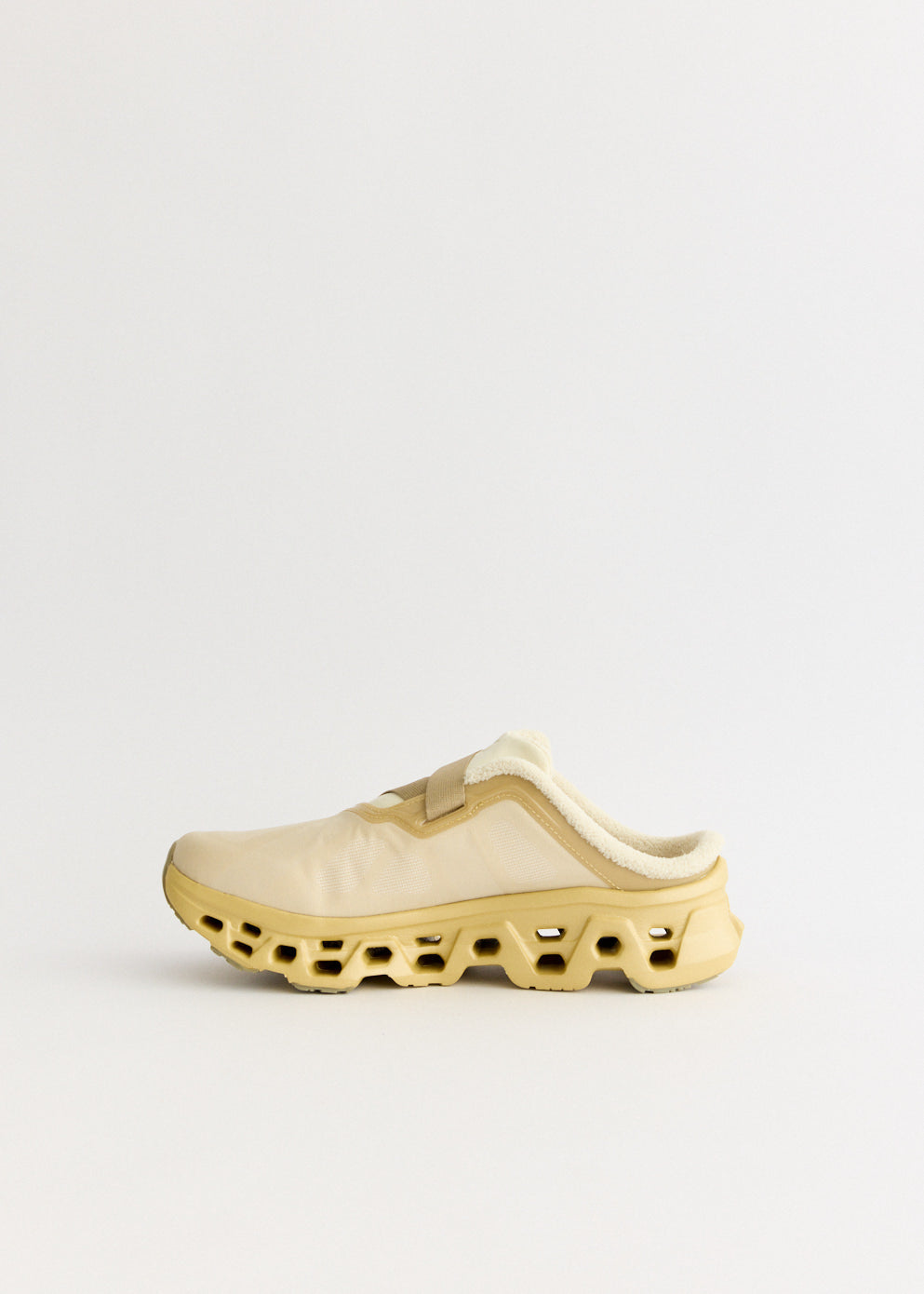 Cloudmonster 3 'Loess Hare' Mules