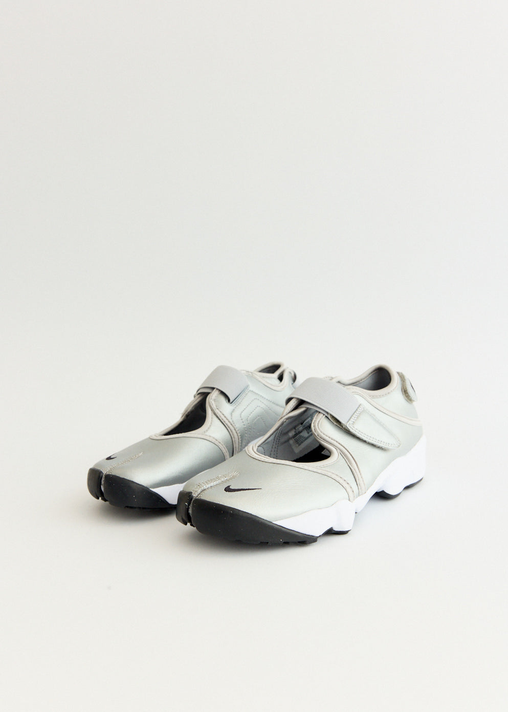 Women's Air Rift 'Metallic Silver' Sneakers