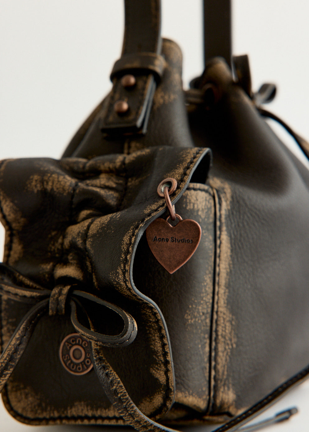 Multipocket Mini Bucket Bag