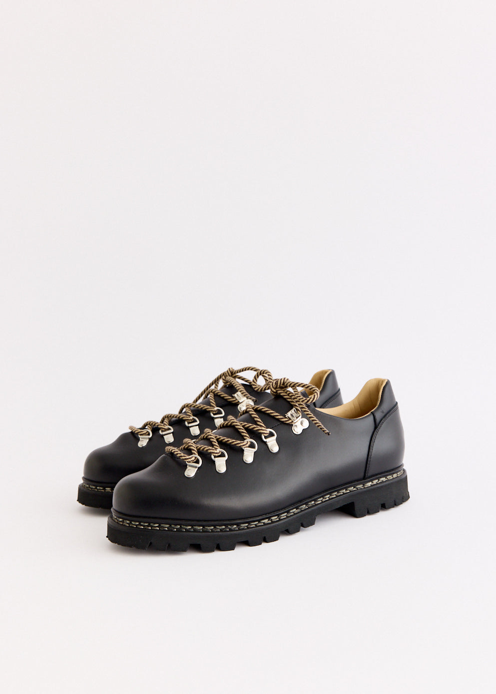 Clusaz Jannu Shoes