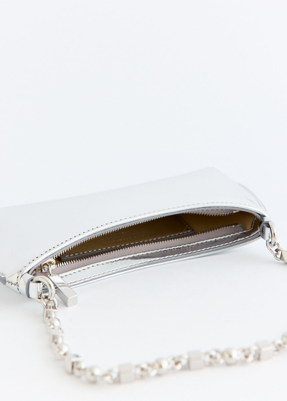 Le Petit Bisou Chain Bag