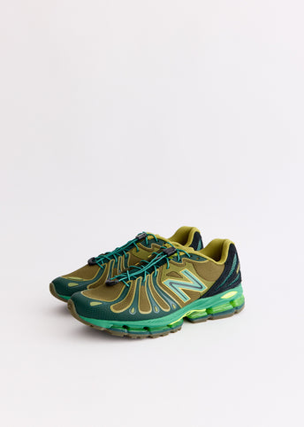 1890 'Nordic Green' Sneakers