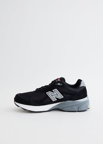 990v3 'Black' Sneakers