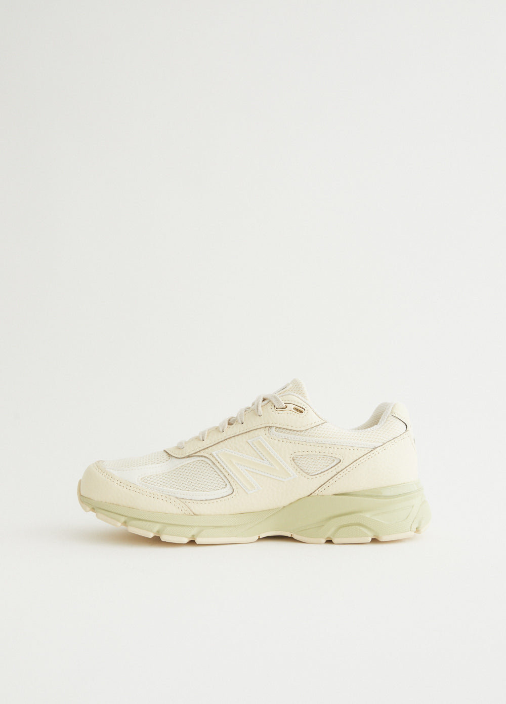 MADE in USA 990v4 'Macadamia Nut' Sneakers