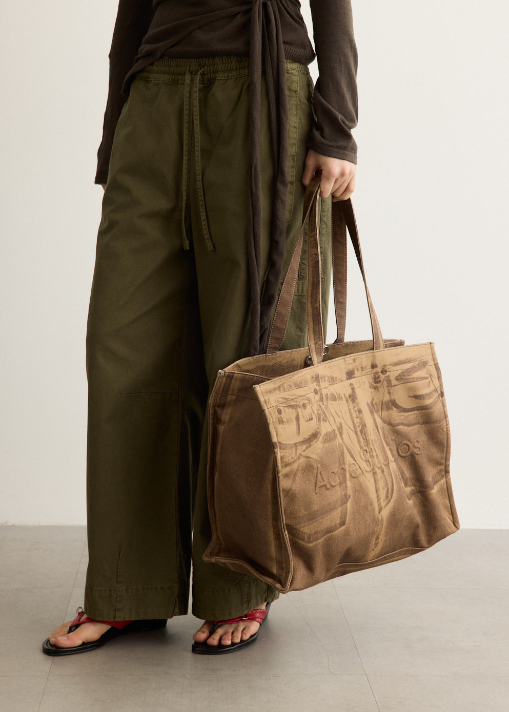 Logo Shoulder Tote Bag