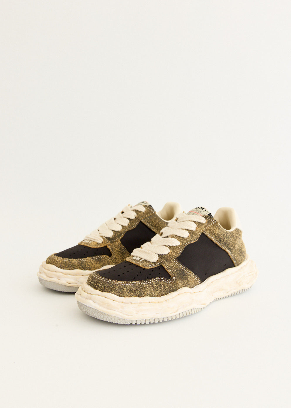Wayne Low Sneakers