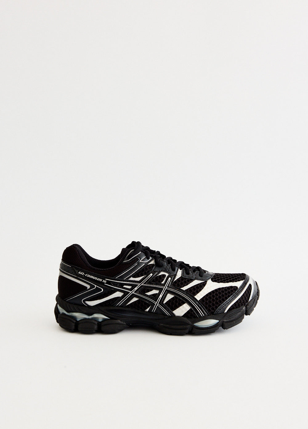 Gel-Cumulus 16 'Black' Sneakers