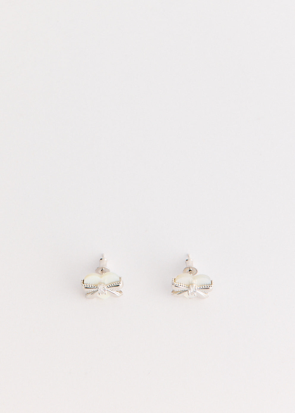 Heart Shaped Nacre Earring