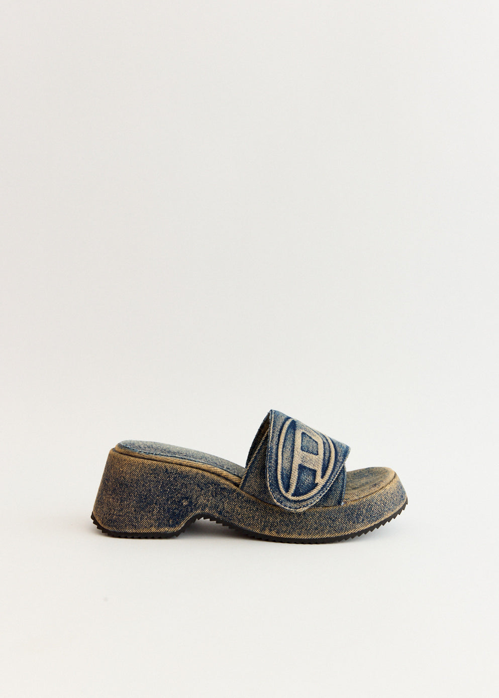 SA-OVAL D PF W Sandals