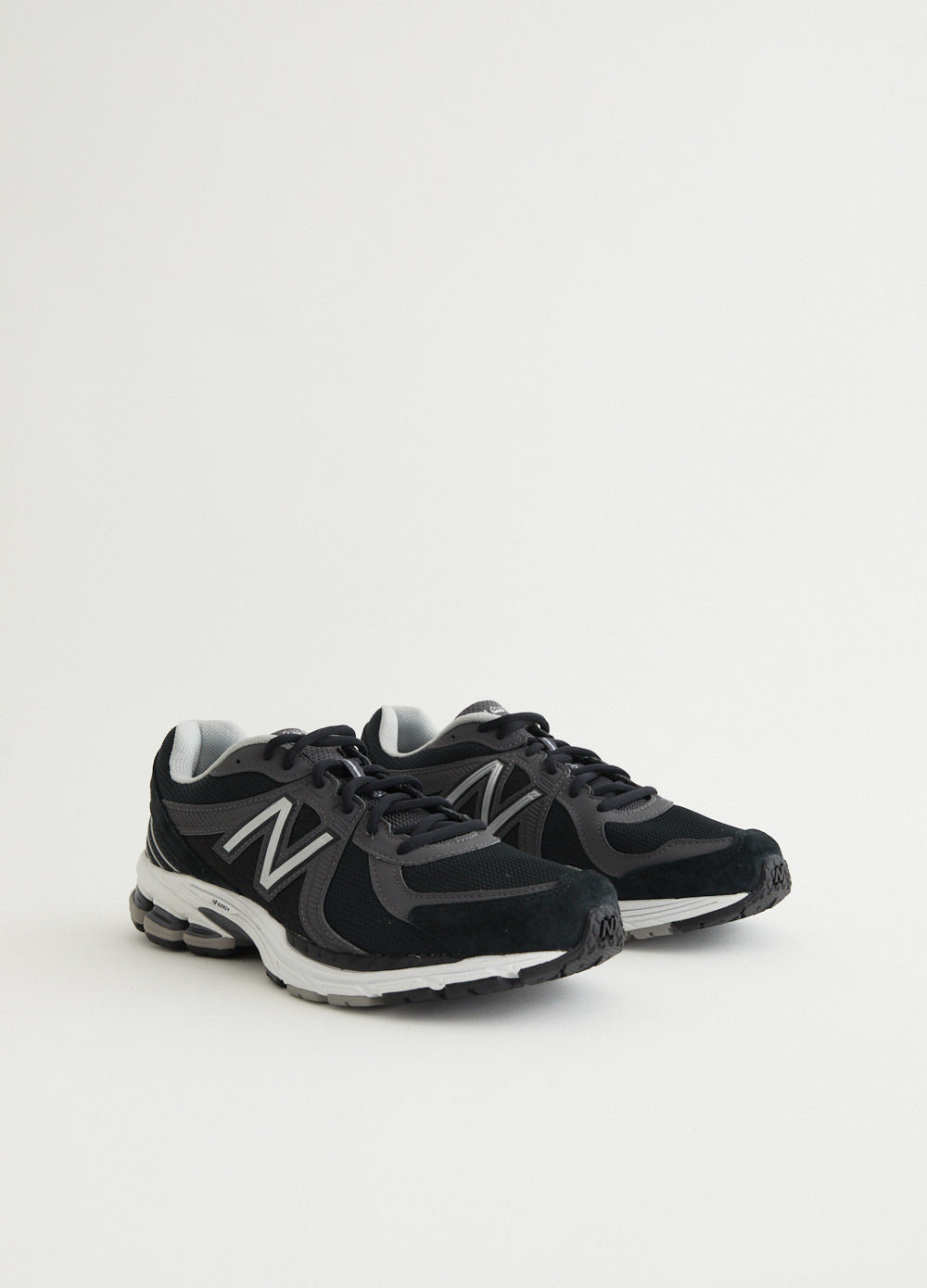 x New Balance 860v2 'Black' Sneakers
