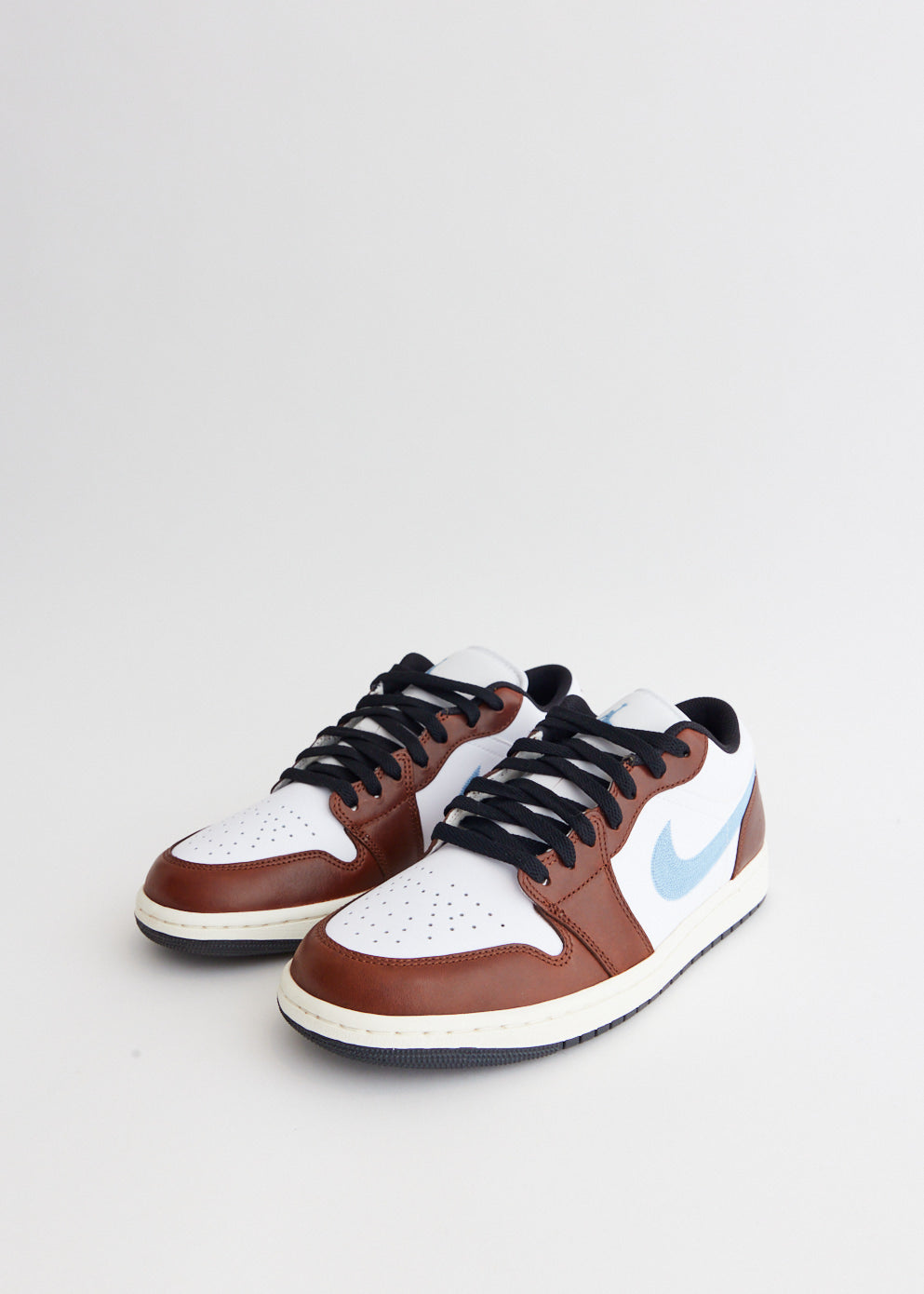 Air Jordan Retro Low SE 'Brown Blue Grey' Sneakers
