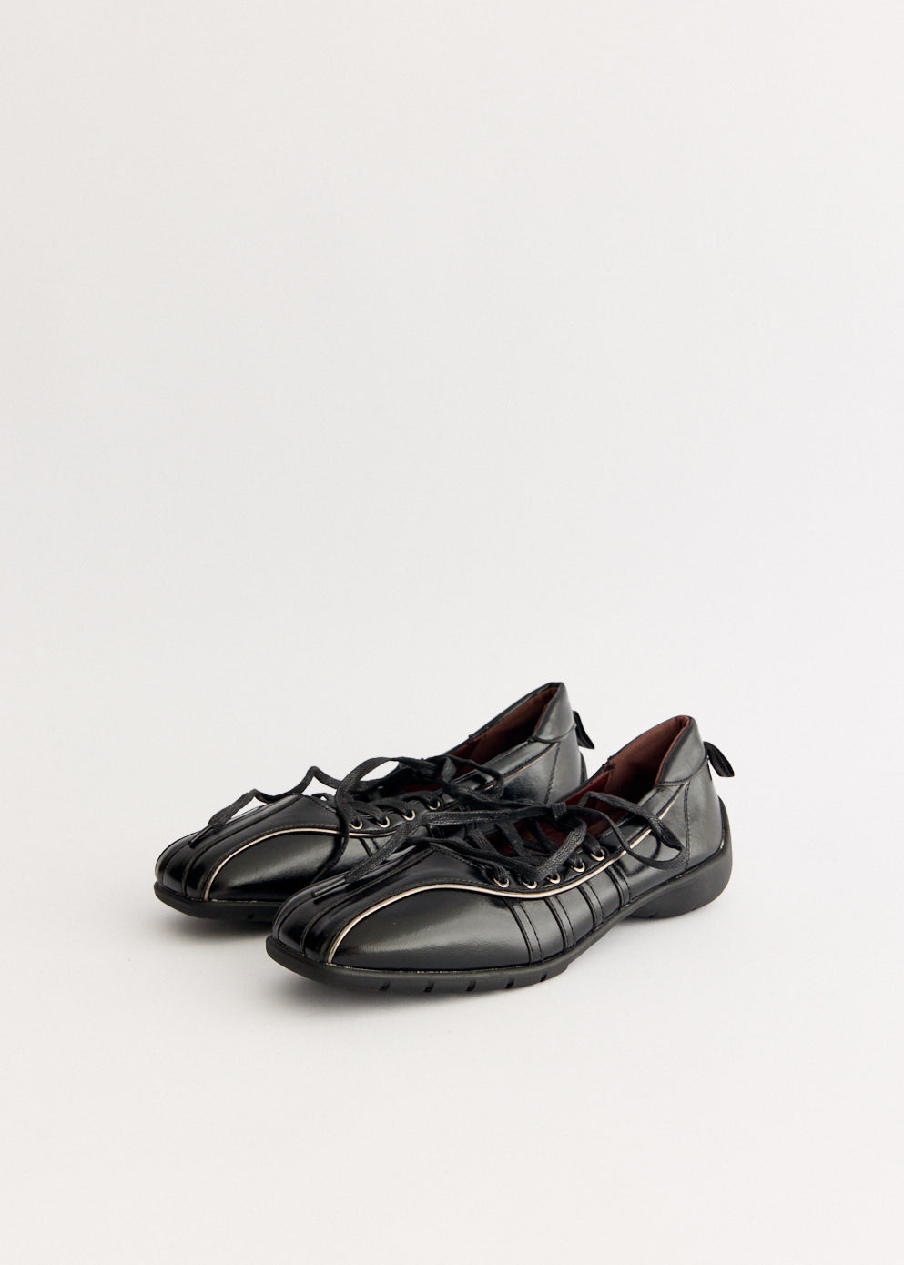 Bliss Laceup V2 Sneakers