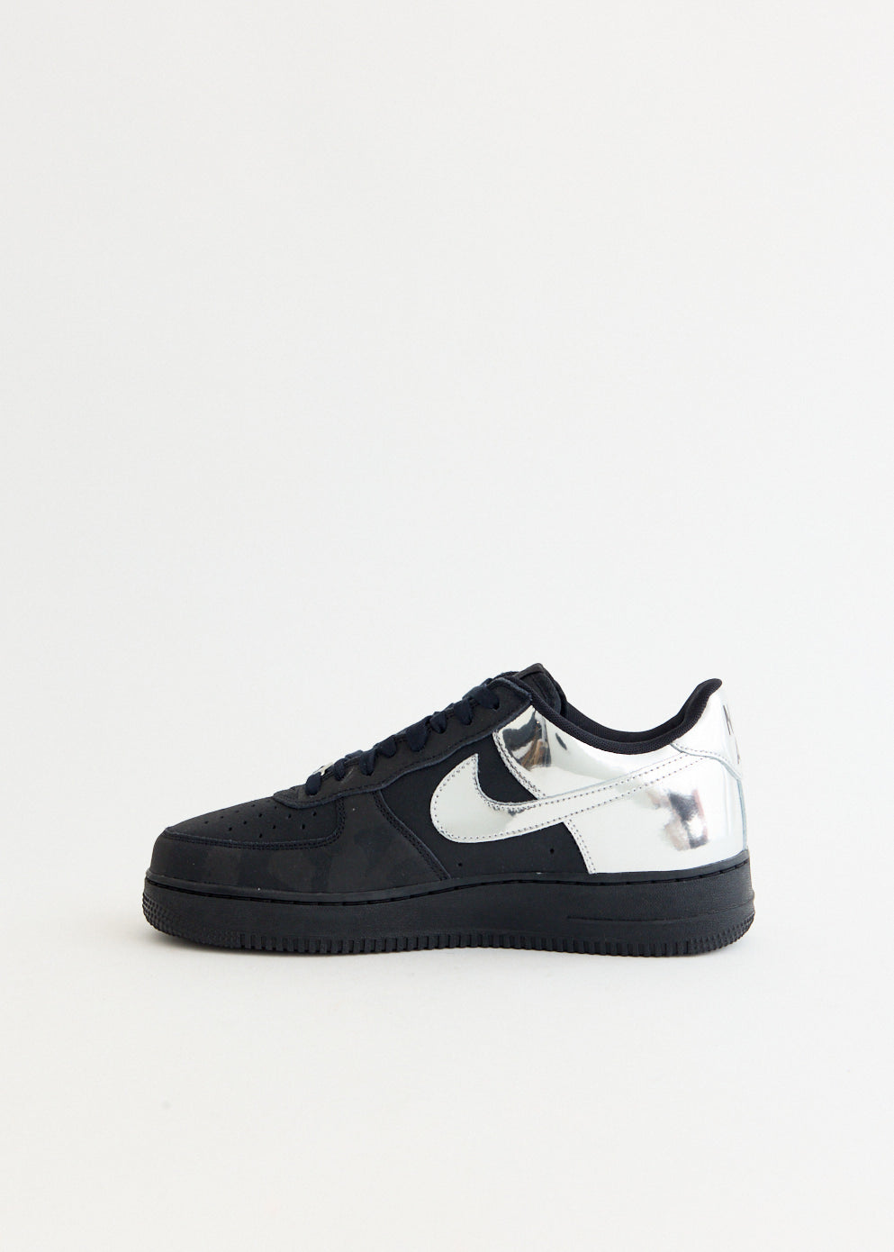 Air Force 1 Low Retro 'Black Chrome' Sneakers