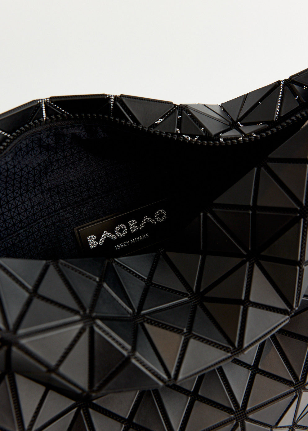 Vally Shoulder 6x6 Bag