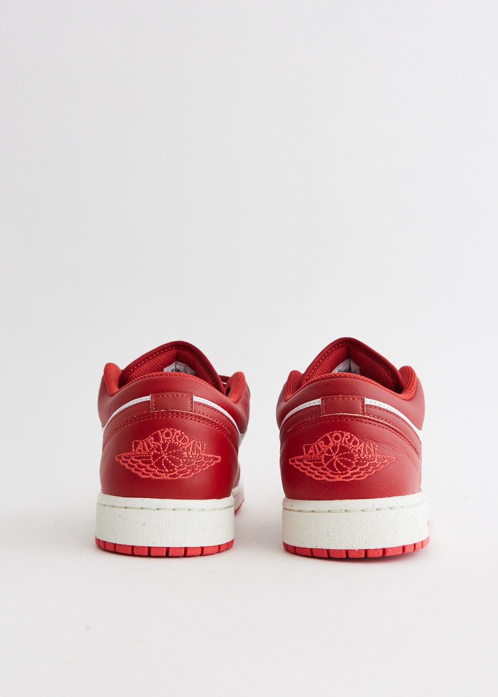 Air Jordan 1 Low 'Dune Red' Sneakers