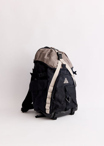 Nike ACG "DAYMAX" Backpack