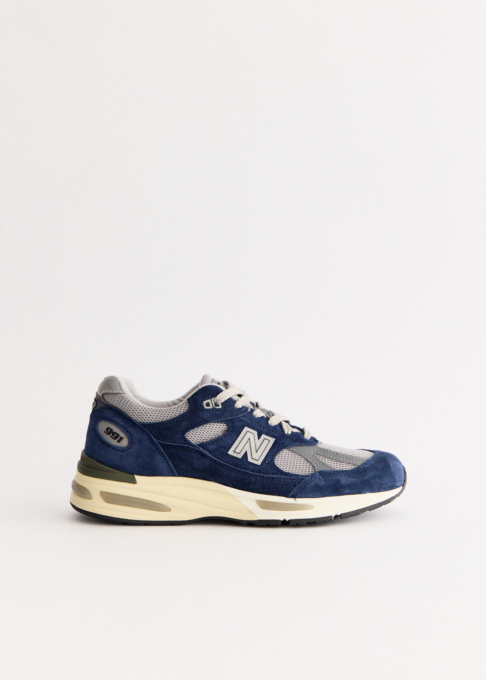 MADE in UK 991v2 'Insignia Blue' Sneakers