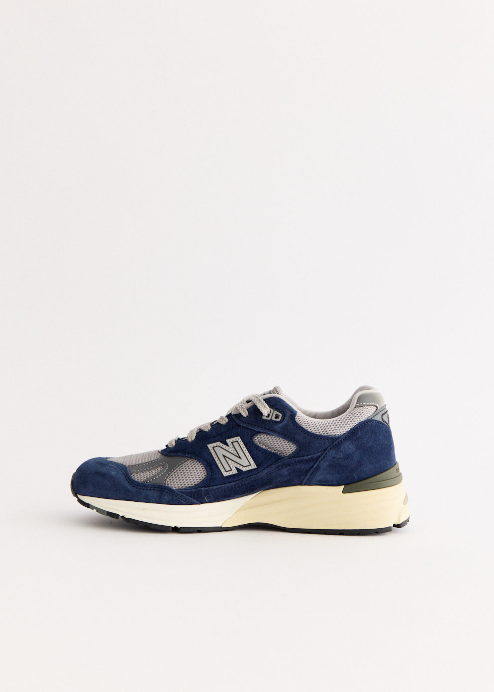 MADE in UK 991v2 'Insignia Blue' Sneakers