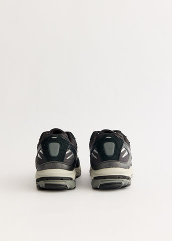Wave Rider 10 'Black Sand' Suede Sneakers