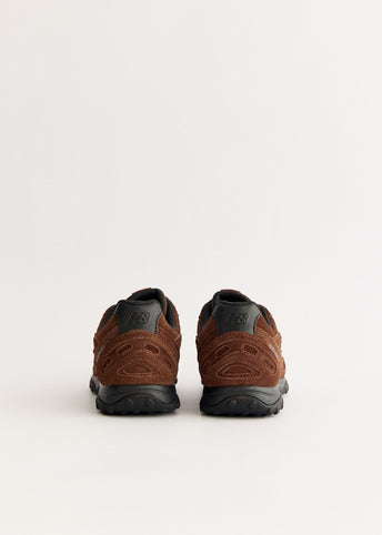 204L 'Pumpernickel' Sneakers