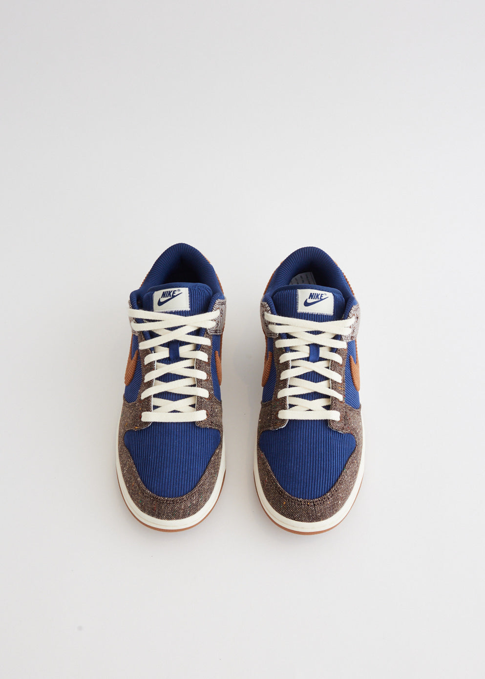 Dunk Low Premium 'Tweed Corduroy' Sneakers