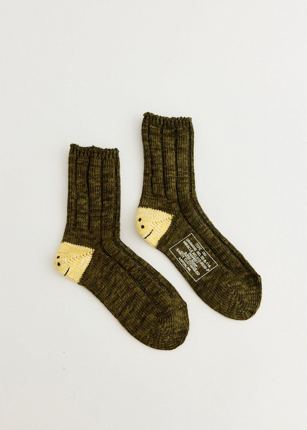 56 Yarns MA-1 RAINBOWY HAPPY HEEL Socks