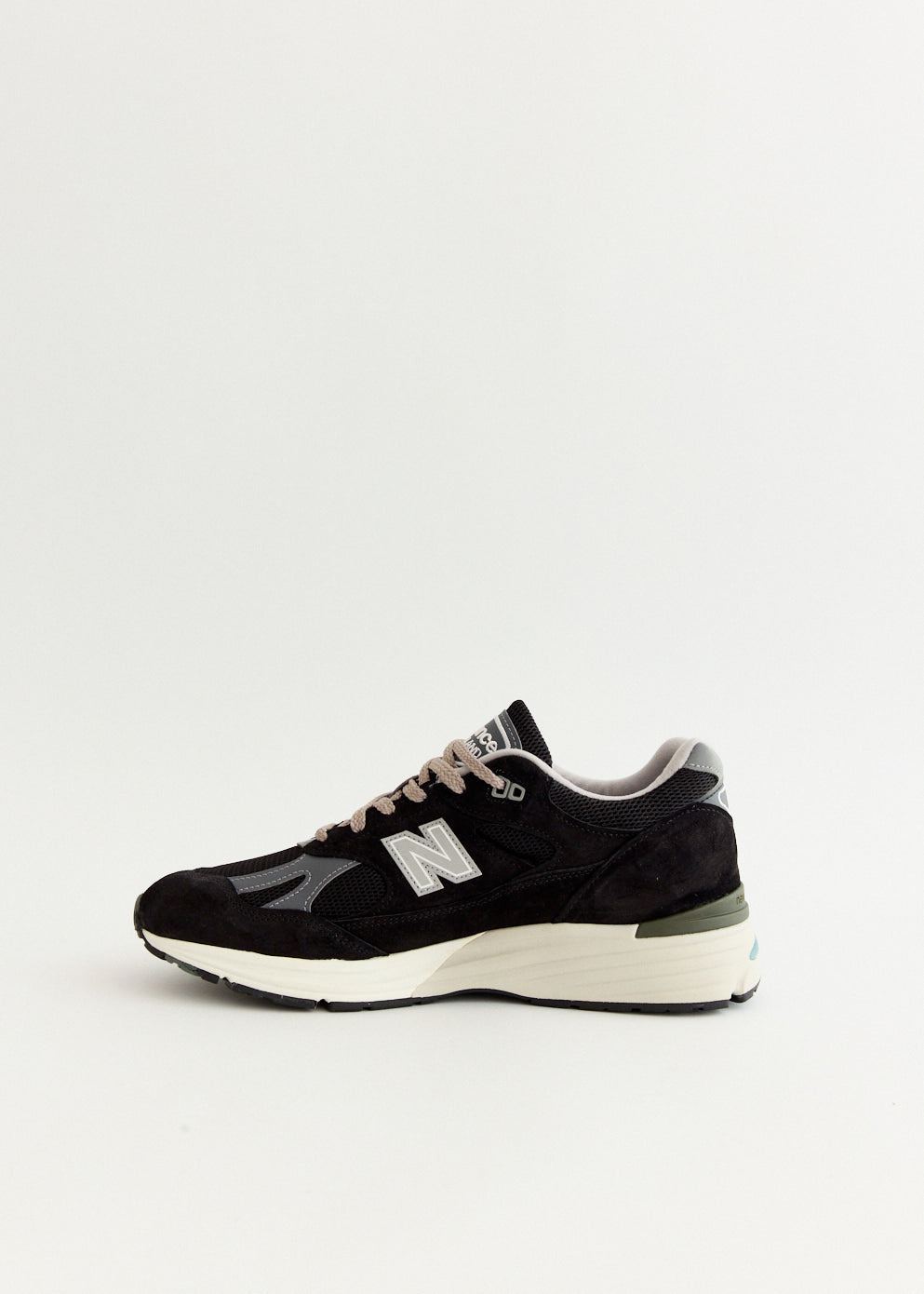 MADE in UK 991v2 'Black' Sneakers