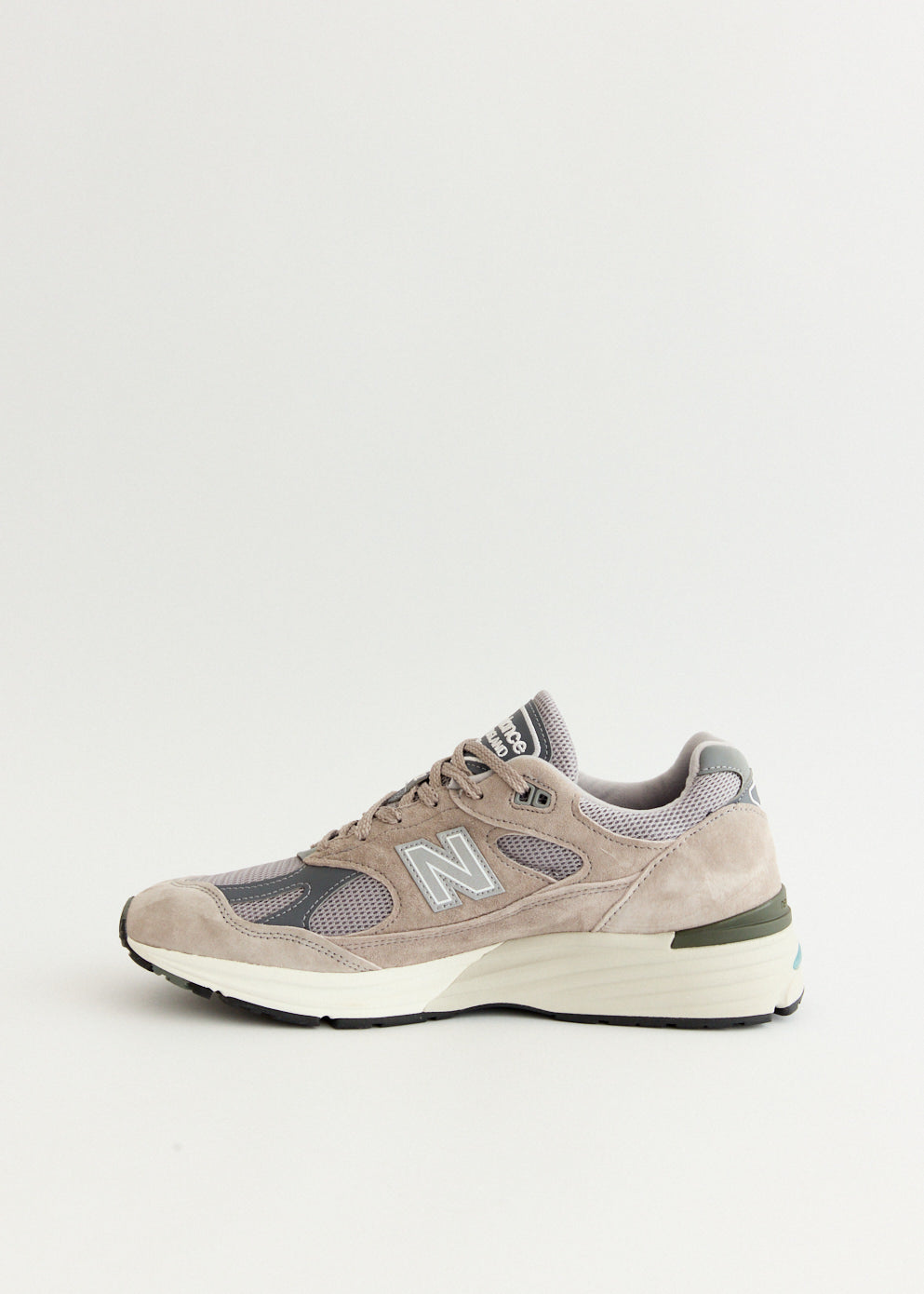 MADE in UK 991v2 'Dove' Sneakers
