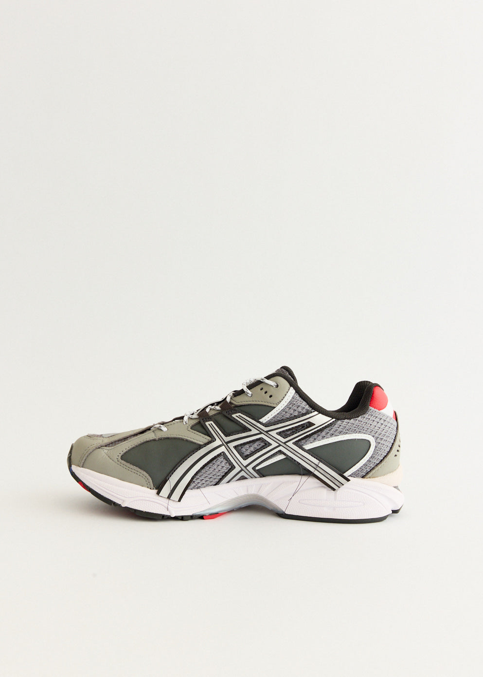 x Invincible Gel-Nimbus 10.1 'Seal Grey' Sneakers