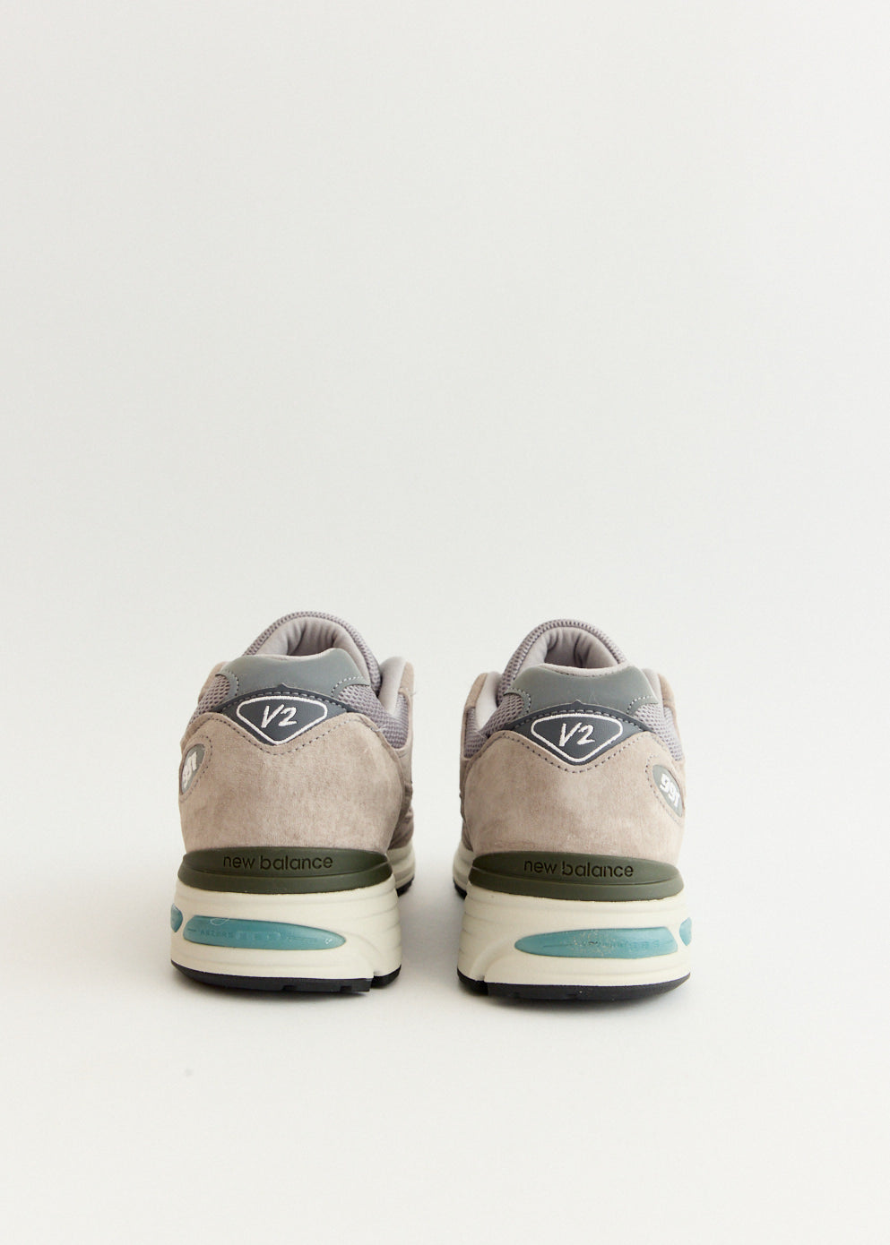MADE in UK 991v2 'Dove' Sneakers