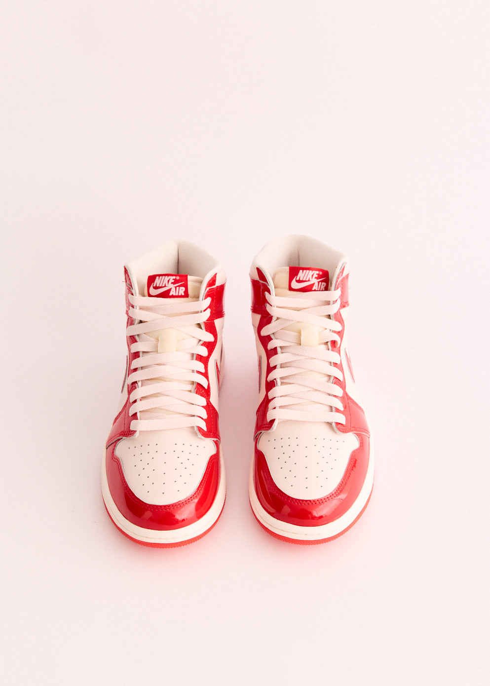 Air Jordan 1 Retro High OG 'University Red' Sneakers
