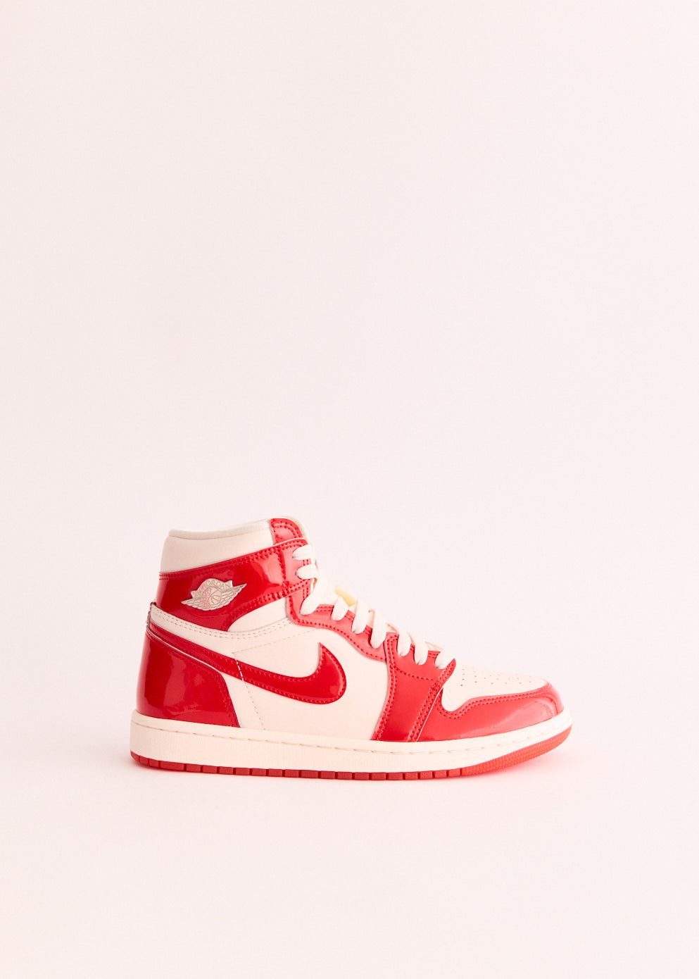 Air Jordan 1 Retro High OG 'University Red' Sneakers