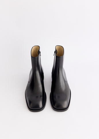 ZIPPED BOOTS