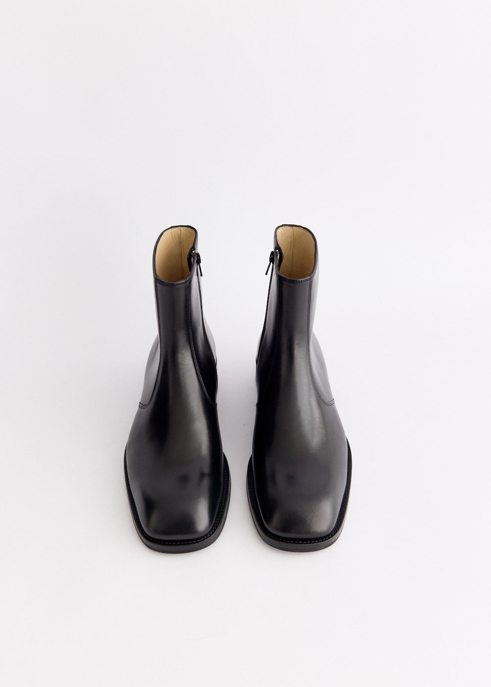 ZIPPED BOOTS