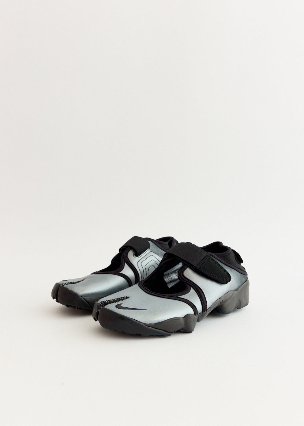 Women's Air Rift Breathe 'Metallic Silver Black' Sneakers