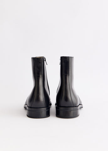 ZIPPED BOOTS