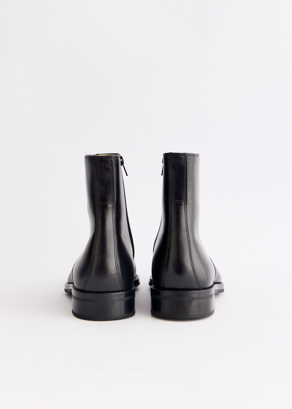 ZIPPED BOOTS