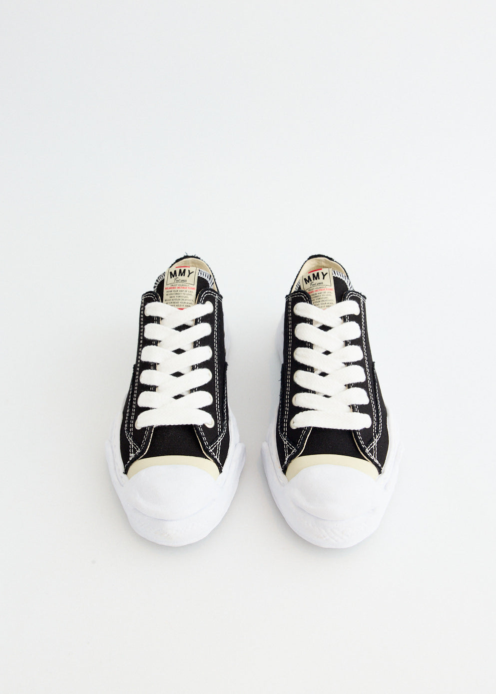 Hank Low Top Sneakers