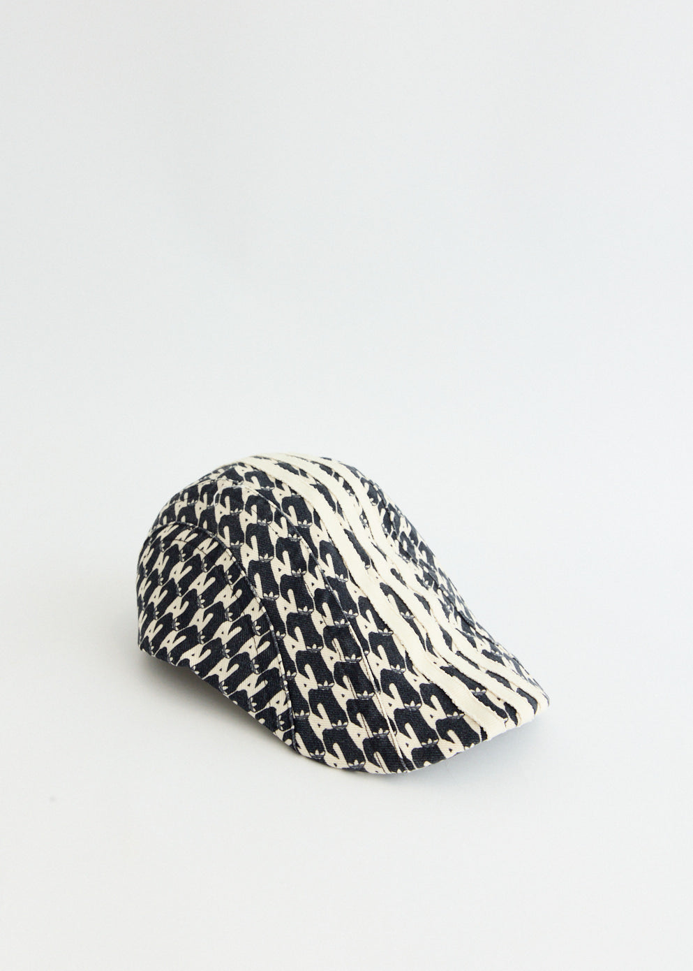 x Avavav Platypus Cap