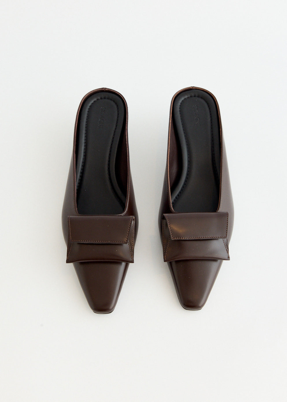 Petit Pouch Heels