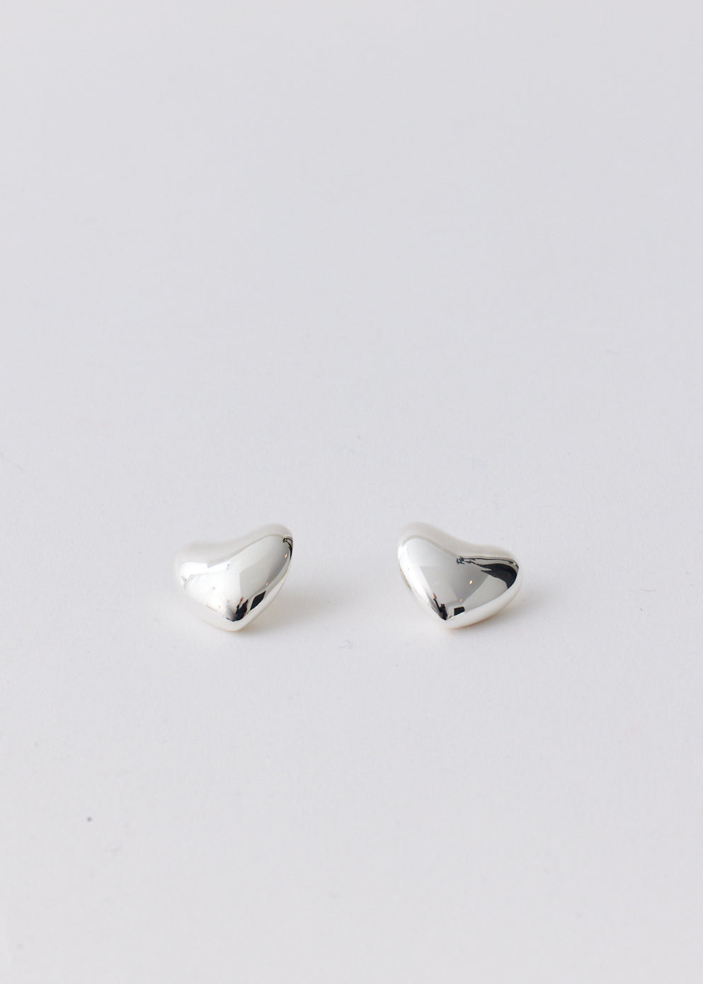 Small Voluptuous Heart Earrings