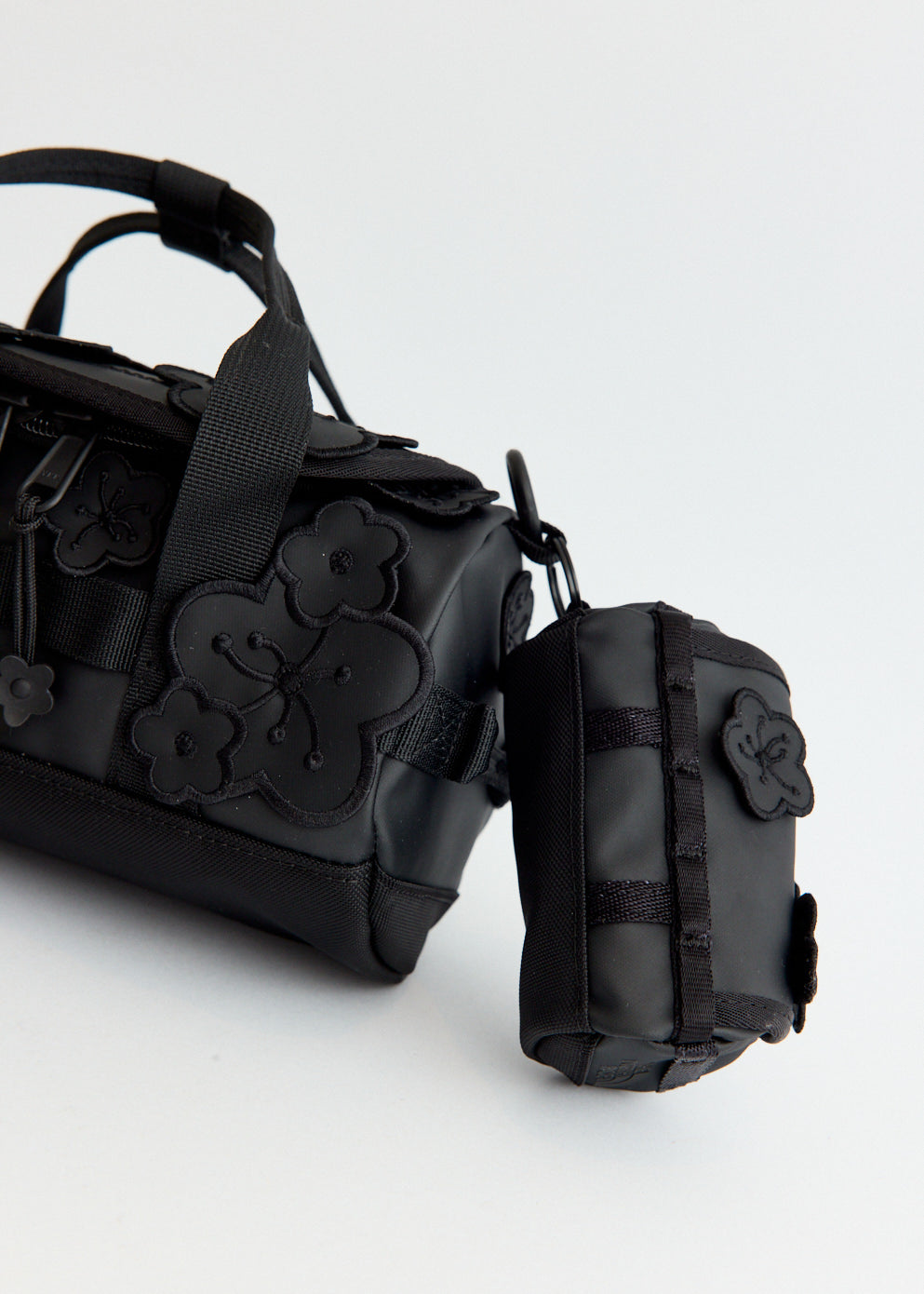 バッグ TNF x Cecilie Bahnsen Base Camp Clutch The North Face x Cecilie Bahnsen Base Camp Clutch Bag in
