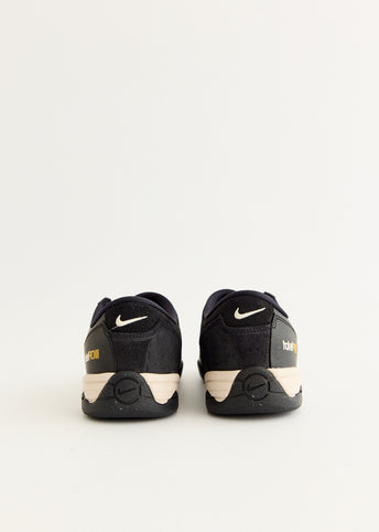 Total 90 'Black' Sneakers