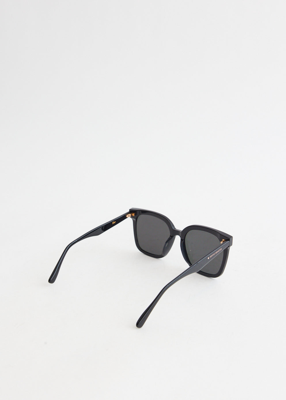 Her 01 Sunglasses