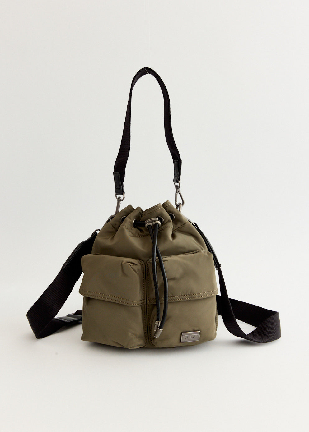 Multipocket Bucket Bag