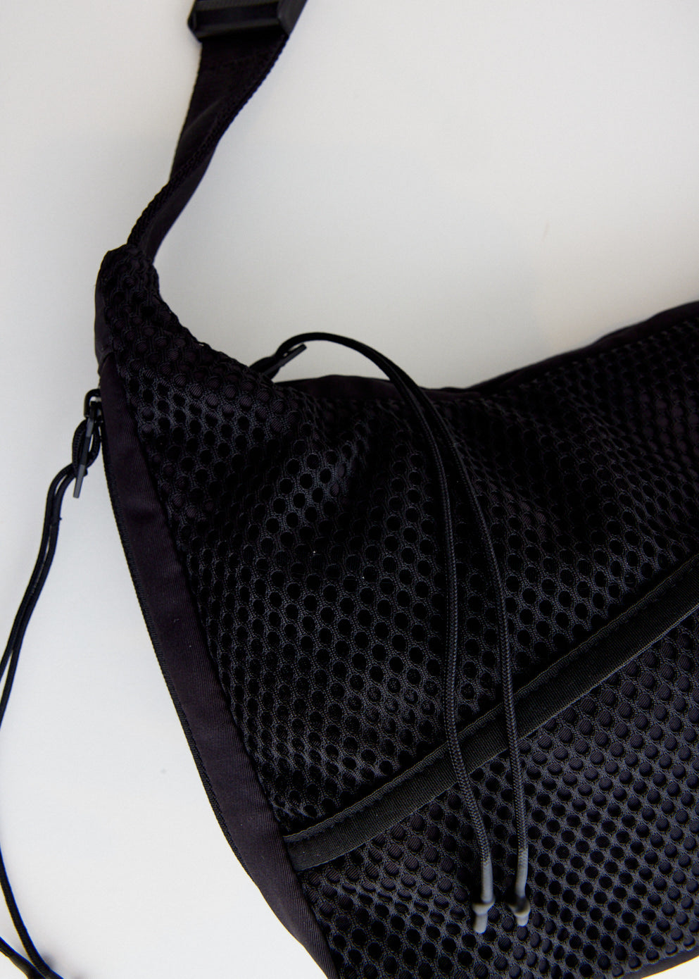 Keyhole Expandable Sling Bag