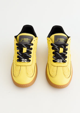08 Sneakers