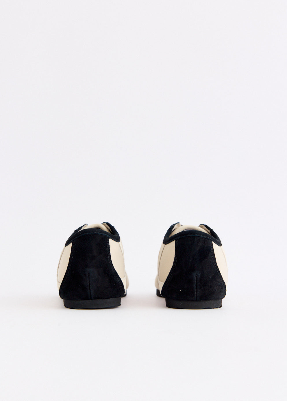 Adams Low Sneakers