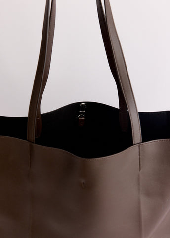 Roam Leather Tote